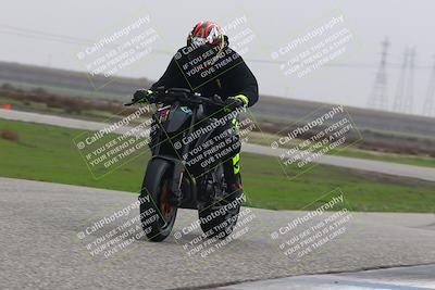 media/Nov-30-2025-TrackDaz (Sun) [[d8b22663df]]/B Group/Session 5 (Wheelie Bump)/